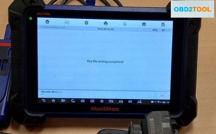 Autel-IM608-G-Box-Perform-All-Key-Lost-Programming-for-Benz-W207-24